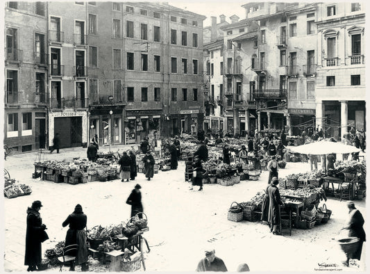 Vicenza Piazza Delle Erbe Mercato 04