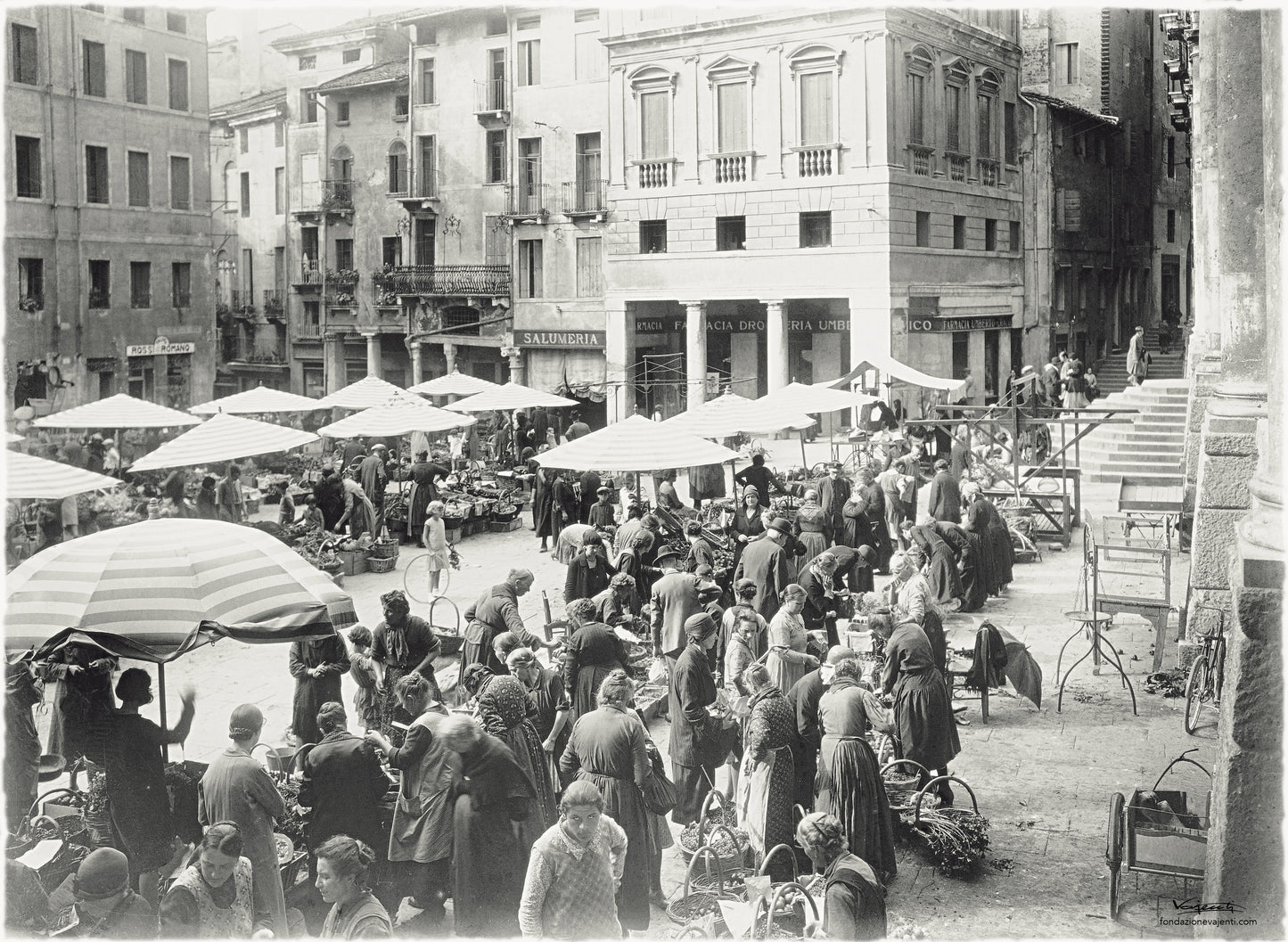 Vicenza - Piazza delle Erbe 1915