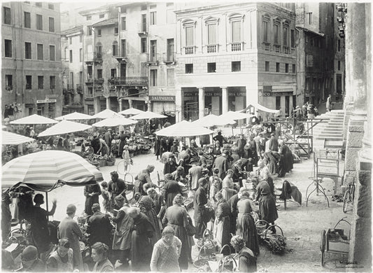 Vicenza - Piazza delle Erbe 1915