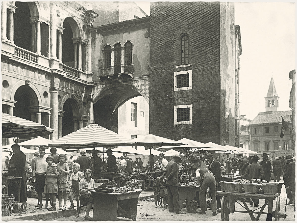 Vicenza Piazza Delle Erbe Mercato